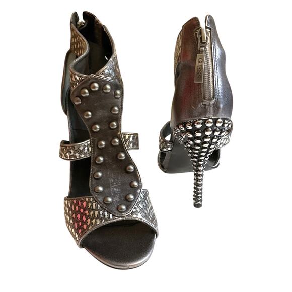 GUESS Stiletto Pumps 6.5M Pewter Black Carole Punk Rock Studded High Heels Y2K - Picture 3 of 14
